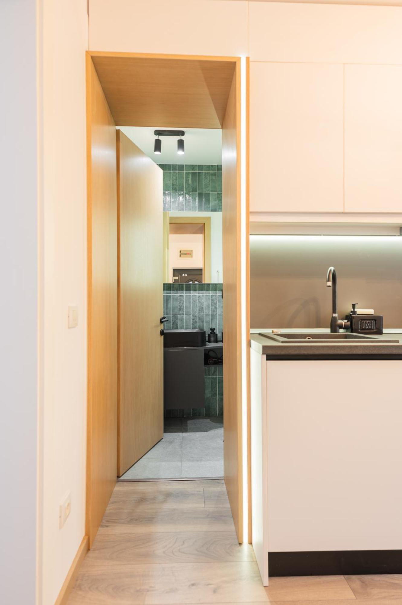 Fun House - Comfortable Stay With Garden And Near Parking Брашов Екстериор снимка