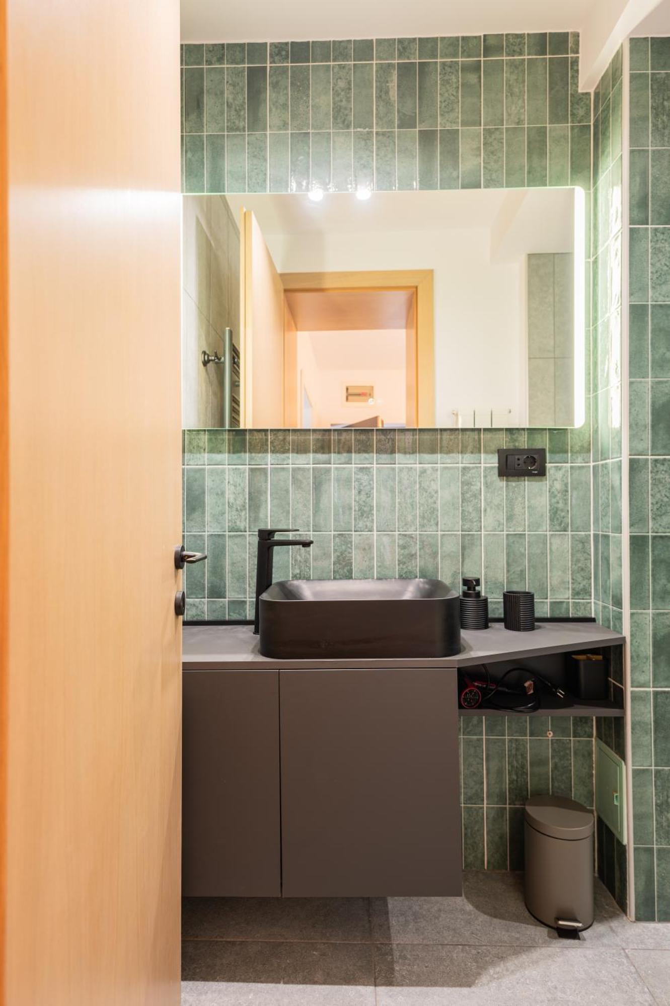 Fun House - Comfortable Stay With Garden And Near Parking Брашов Екстериор снимка